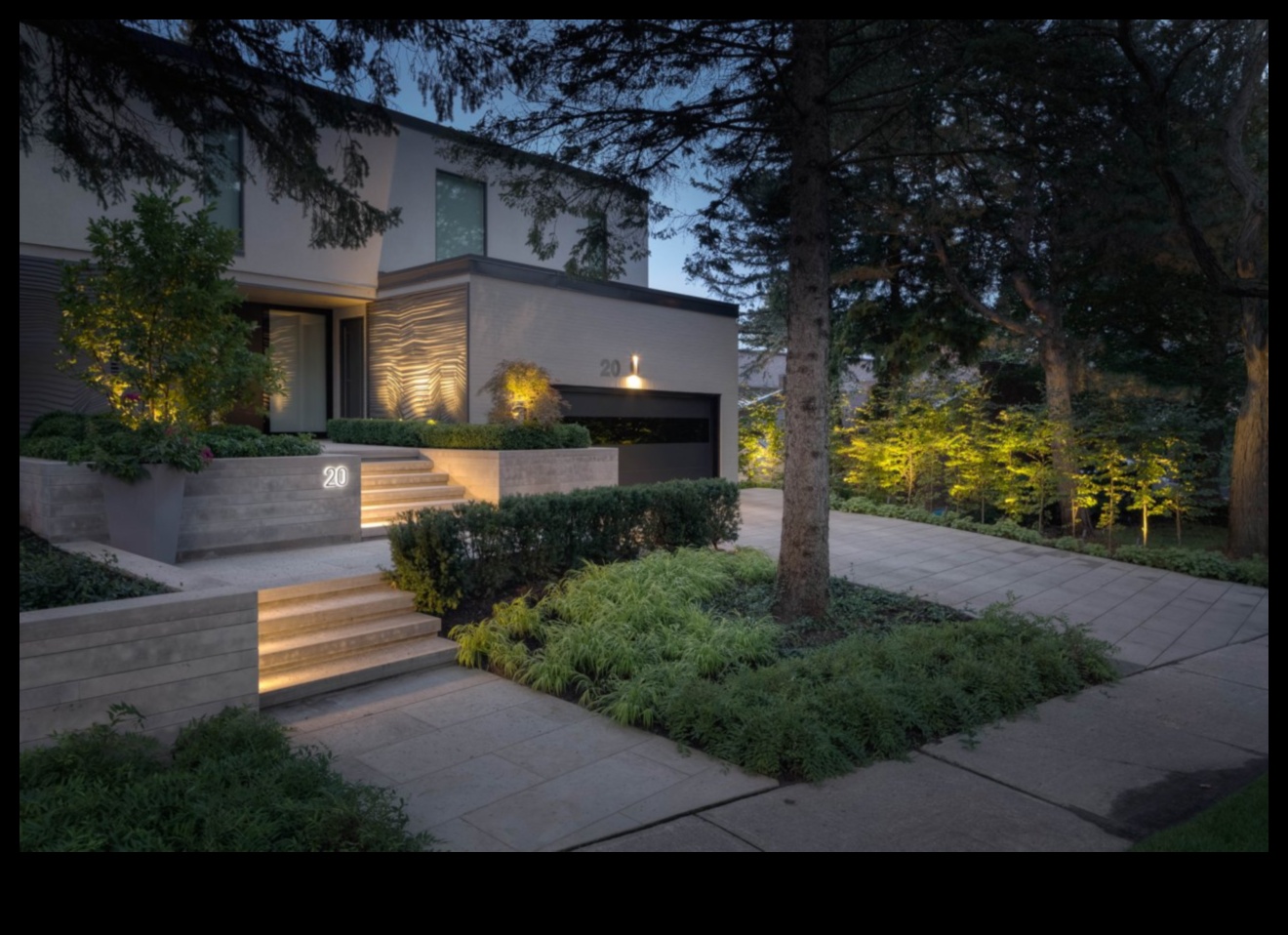 Artful Landscapes: Transforming Gardens into Masterpieces