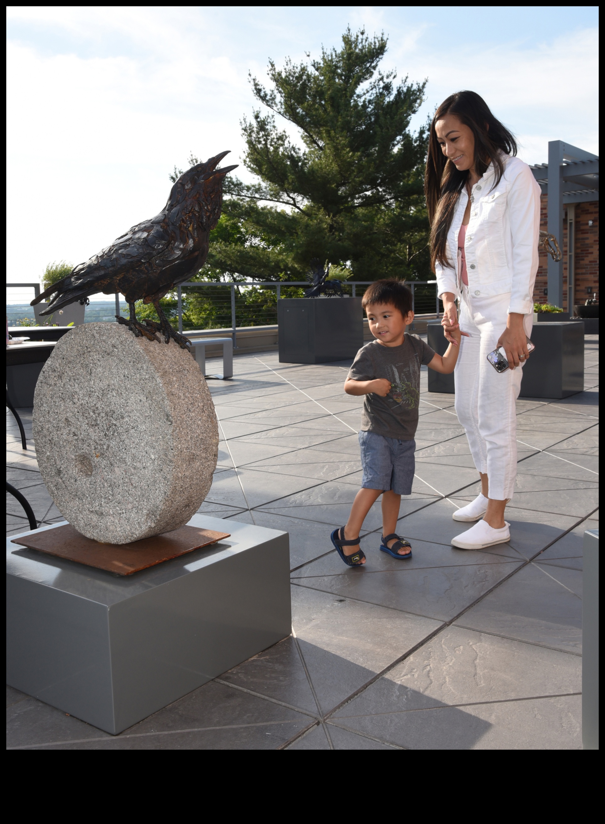 Artful Vistas: Navigating the Charms of Outdoor Sculpture