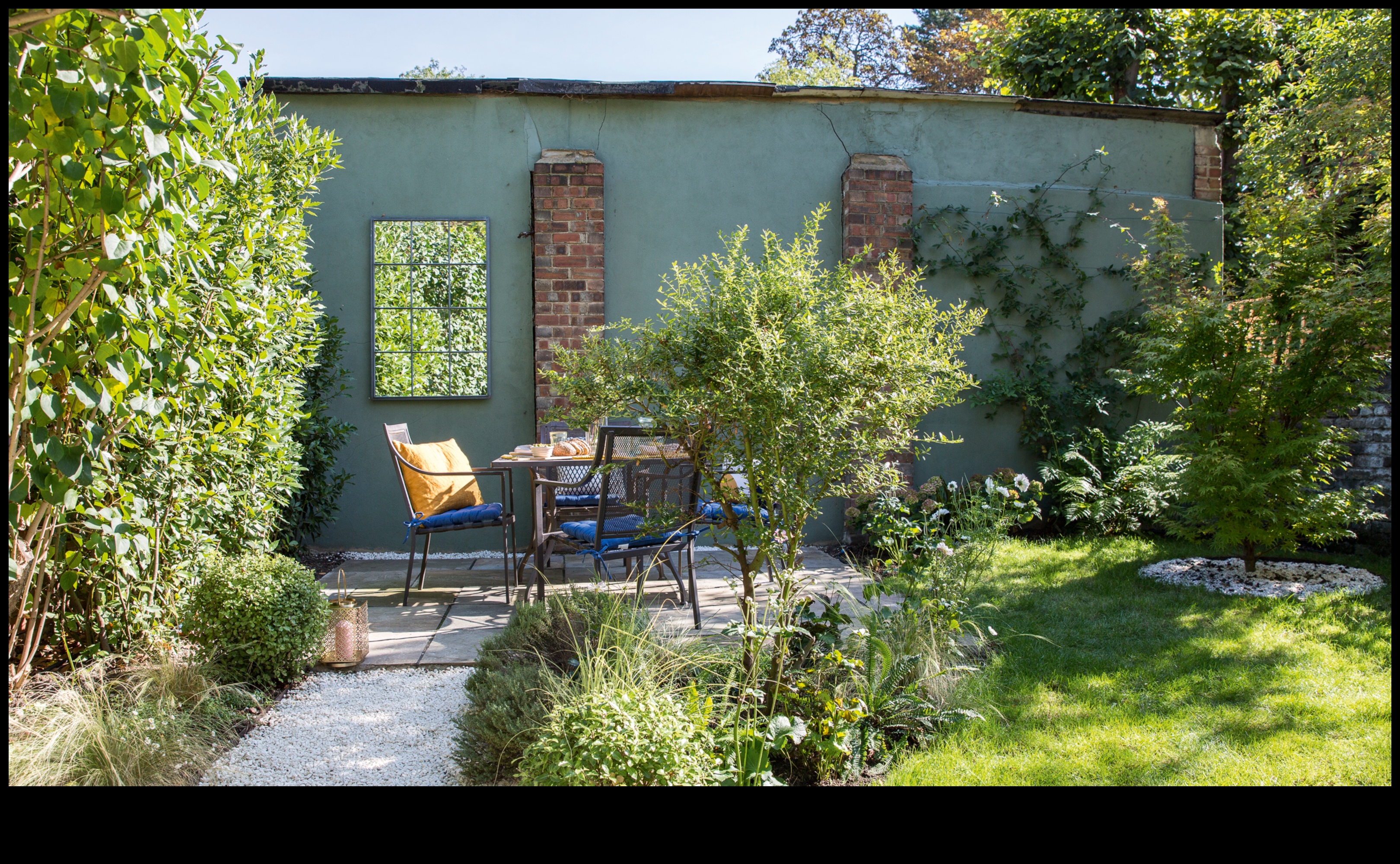 Bloom in Style Transform Your Garden with These 7 Essential Decor Pieces 3 Bloom in Style: Discover Transformative Garden Decor Essentials