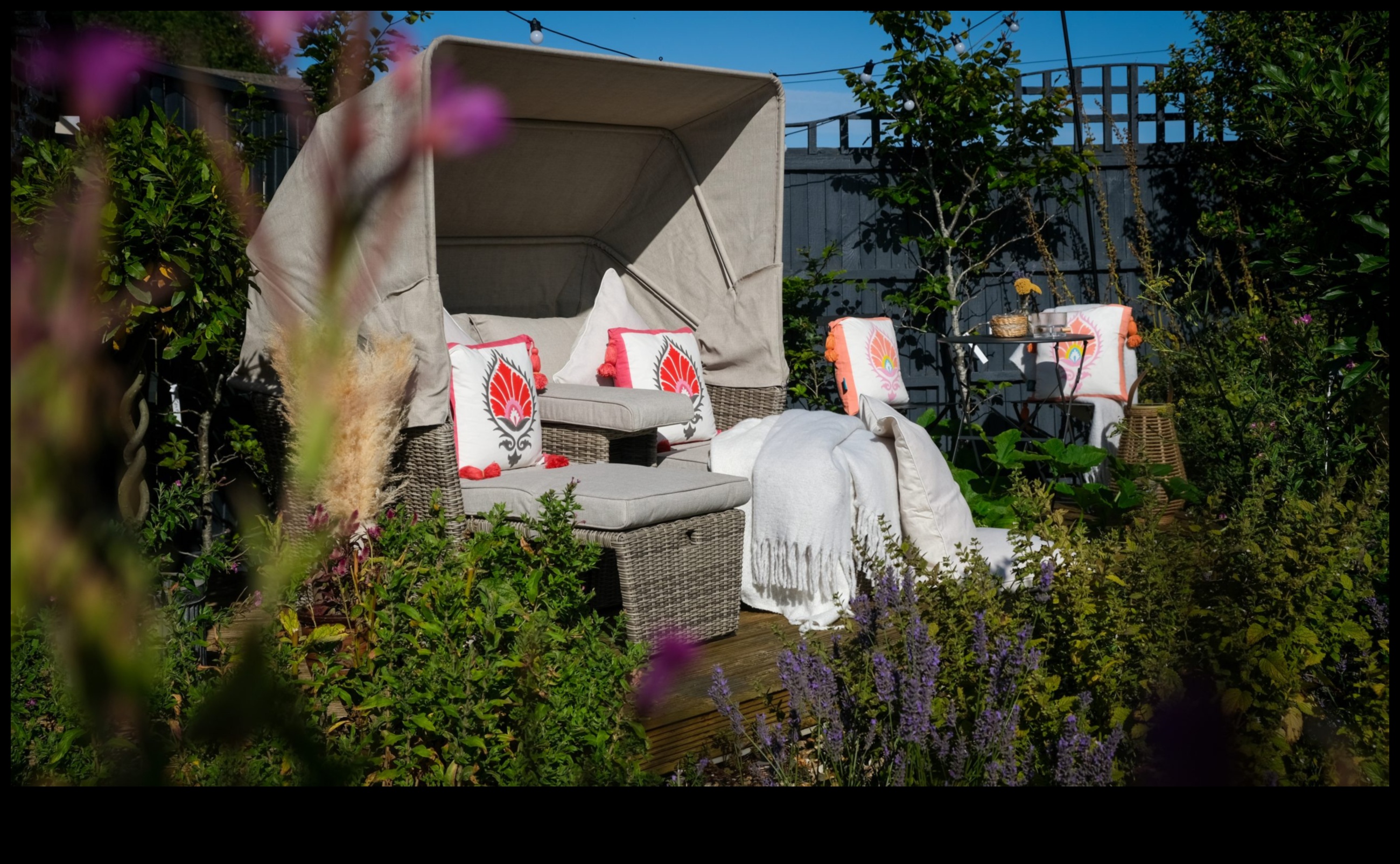 Blossom Bliss: Explore the Magic of Garden Decor Trends