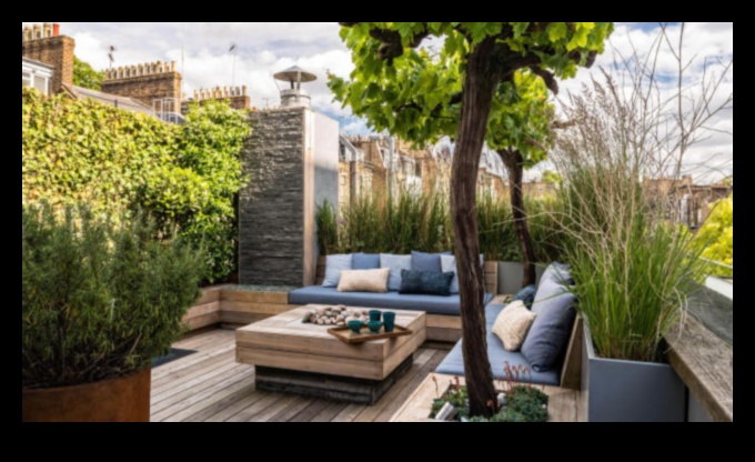 Blossom Bliss: Explore the Magic of Garden Art Trends