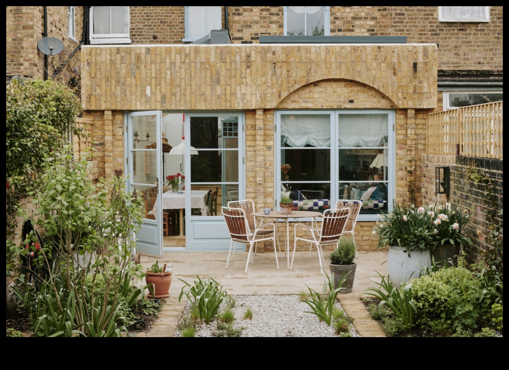 City Gardening Chic 5 Stylish Solutions for Urban Spaces 2 City Gardening Chic: Stylish Solutions for Urban Spaces