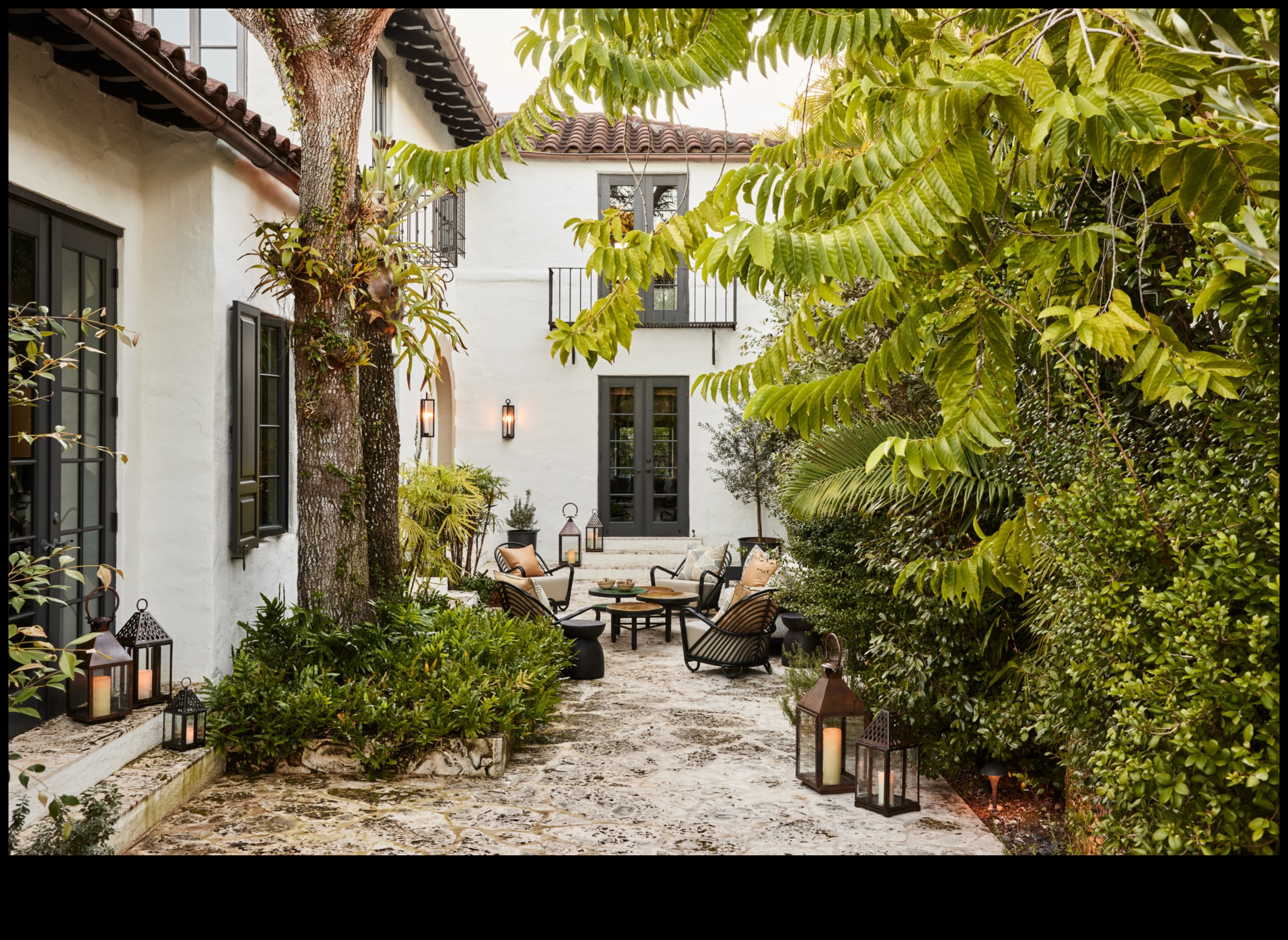 Cottage Elegance: Blooming Gardens of Enduring Beauty