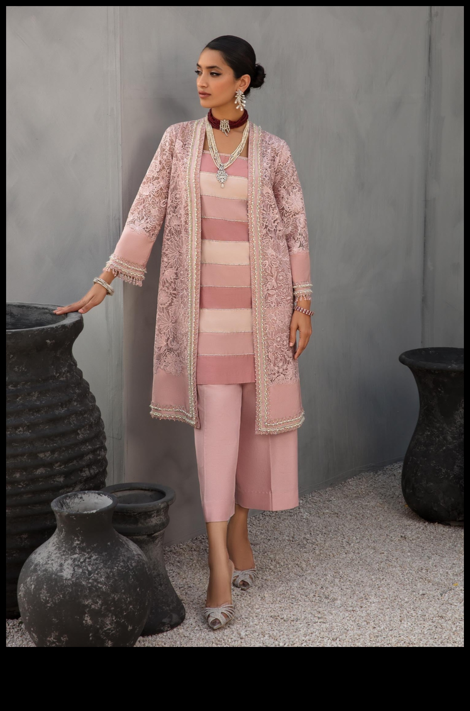 Dusk Delight: Twilight Views and Evening Palettes