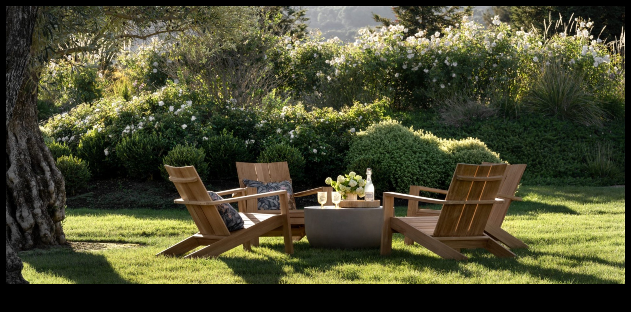 Garden Grandeur Elevate Your Outdoor Space with Comfortable Picks 3 Garden Grandeur: Elevate Your Space with Comfortable Picks
