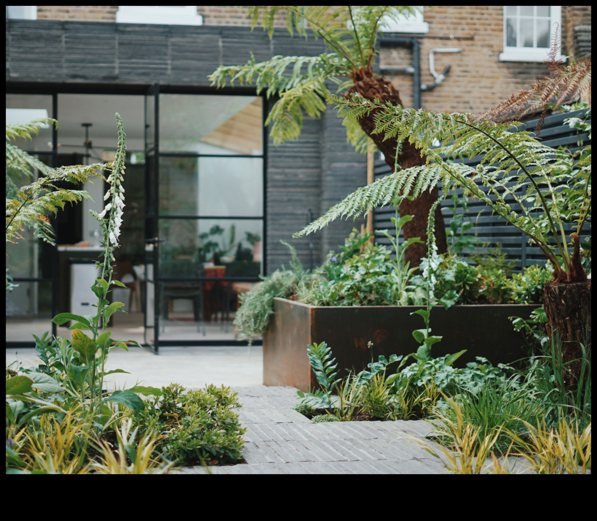 Greenery Grandeur 7 Pro Tips for a Stunning Garden 3 Greenery Grandeur: Pro Tips for Your Stunning Garden