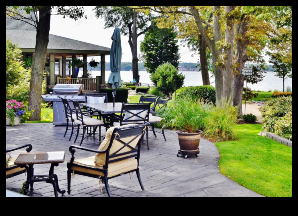 Virtual Eden: Landscape Design in Evolving Virtual Worlds