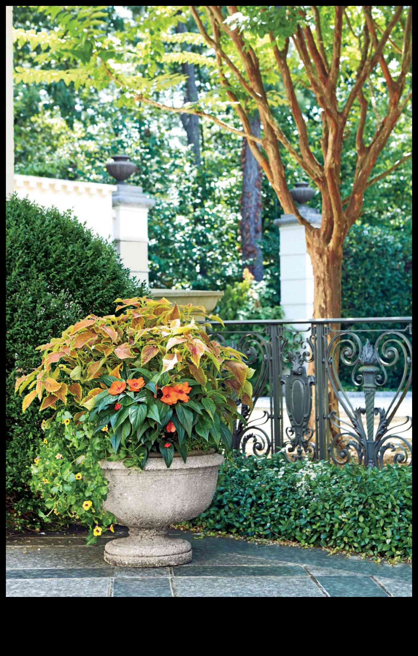 Nature's Canvas: Stylish Garden Decor for Every Season