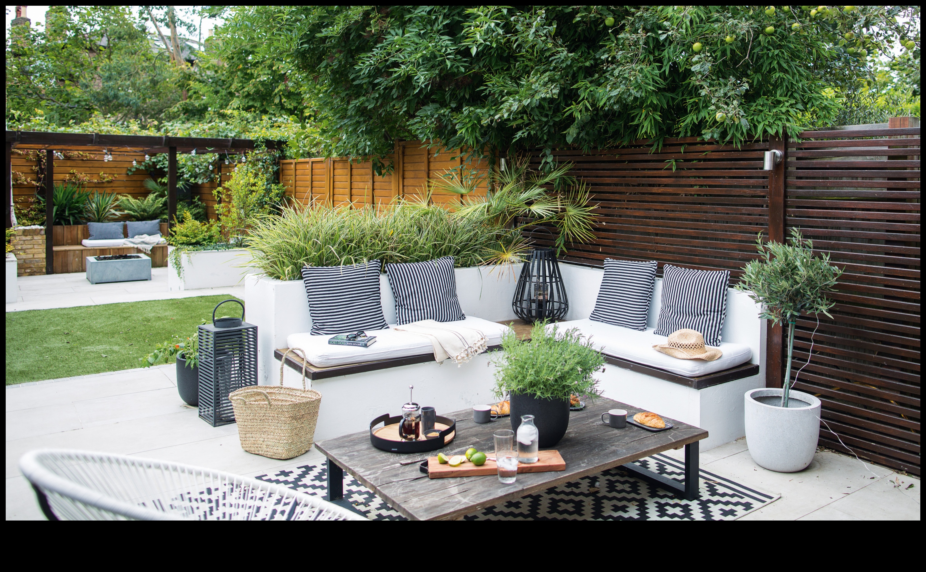 Nature's Lounging: Craft Tranquil Spaces with Garden Seating