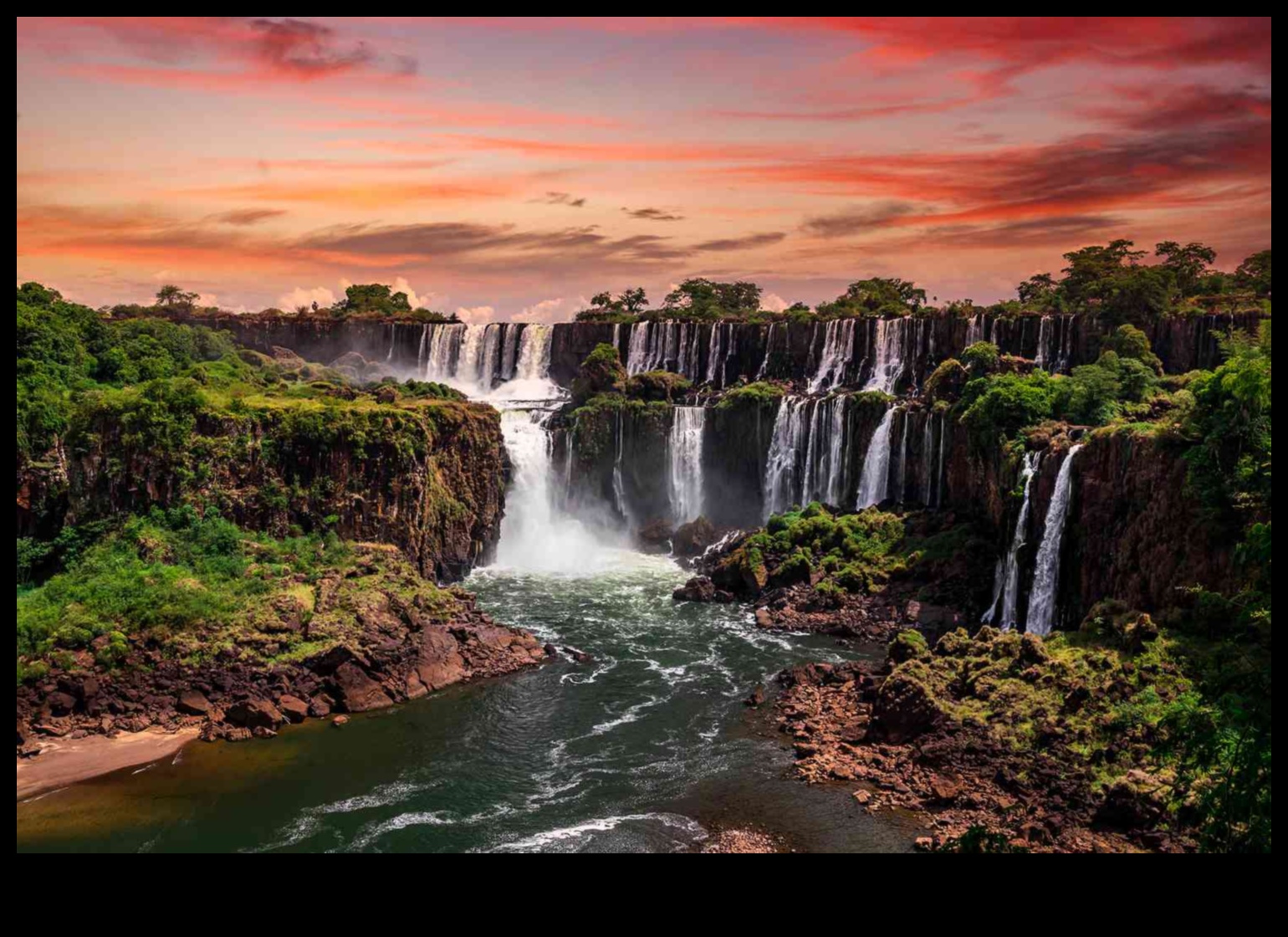 Sculpted Symphony: Nature's Artistic Masterpieces in Stunning Landscapes