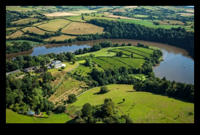 Literary Landscapes: Where Words Paint Pictures