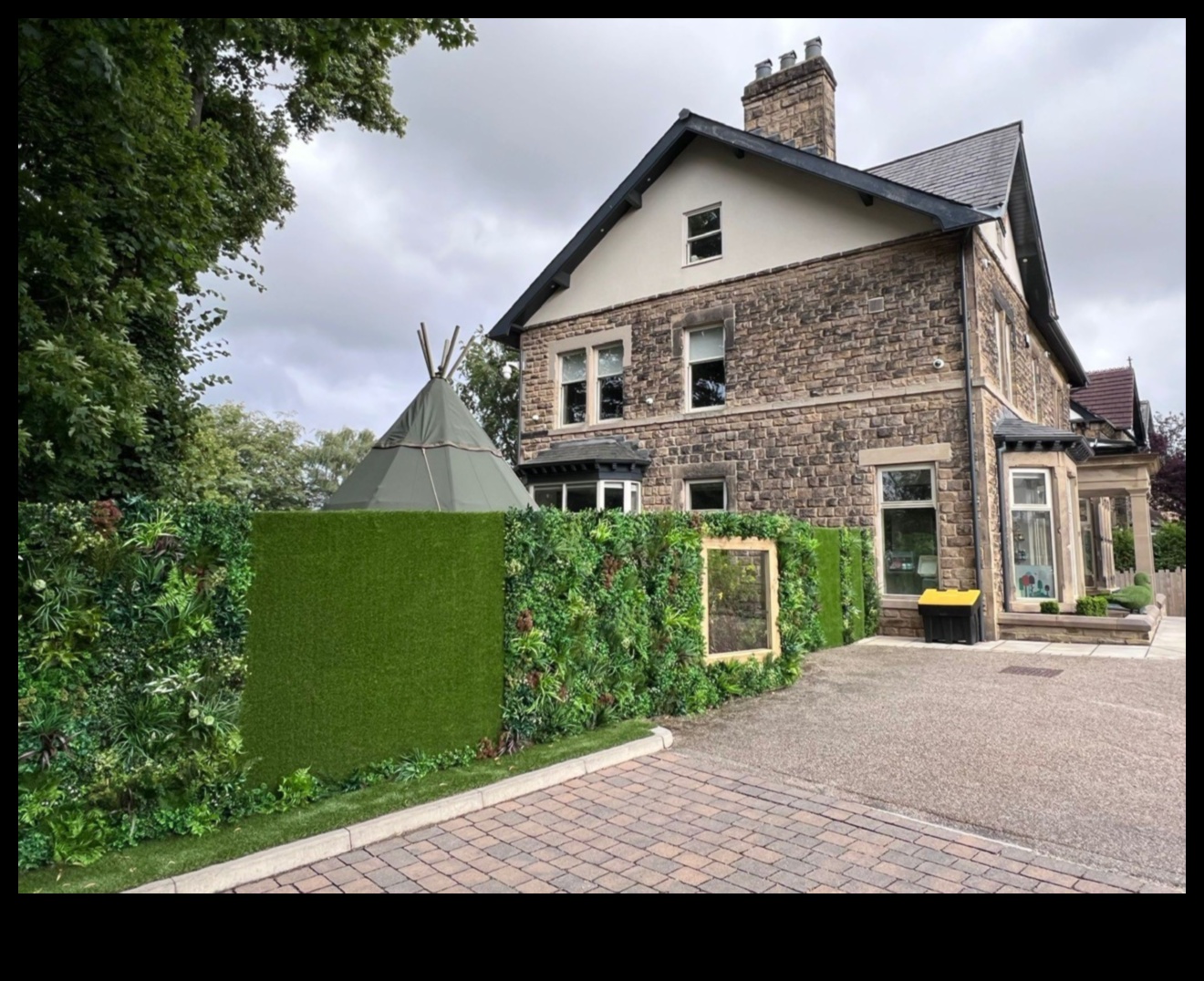 Vertical Serenity: Tranquil Retreats Through Innovative Gardening