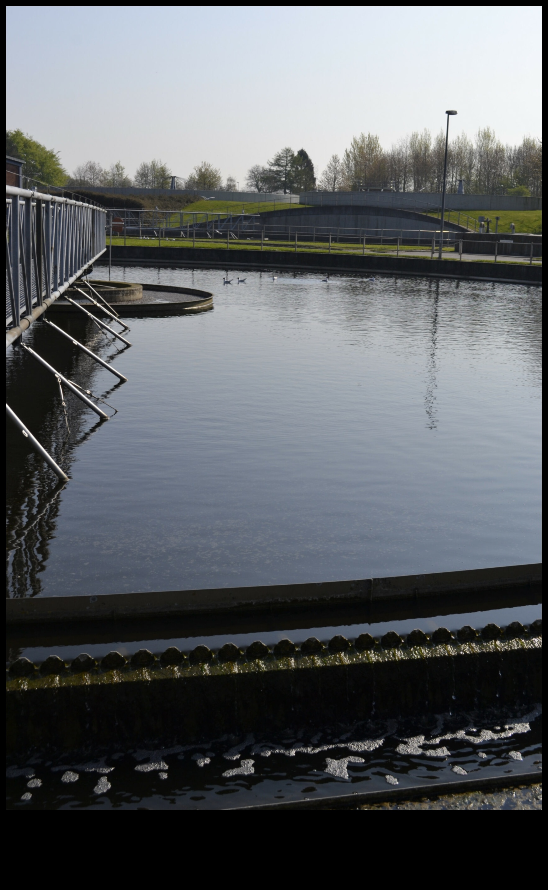 What role do urban water features play in enhancing city landscapes?